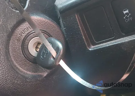 2016 Toyota Tundra Sr5 4.6L V8 z USA, uszkodzony, nr VIN 5TFRM5F11GX099602